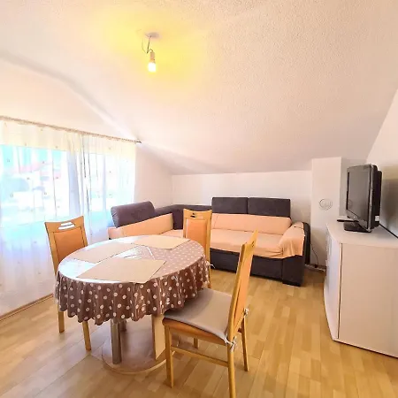Joy Apartment *